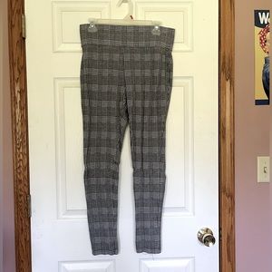 NWOT Black and Gray Plaid Dress Pants Size Medium